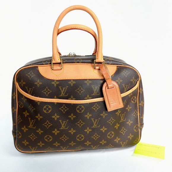 Louis Vuitton Handbags - Authentic LOUIS VUITTON Deauville Handbag